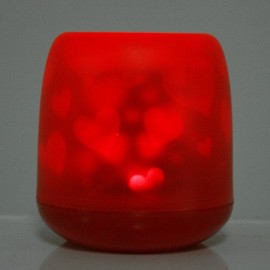 Электронная декоративная свеча c сердцами